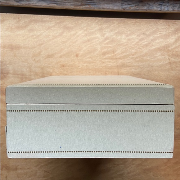 Vintage 50’s Mele Jewlery Box with drawer. - Picture 10 of 11